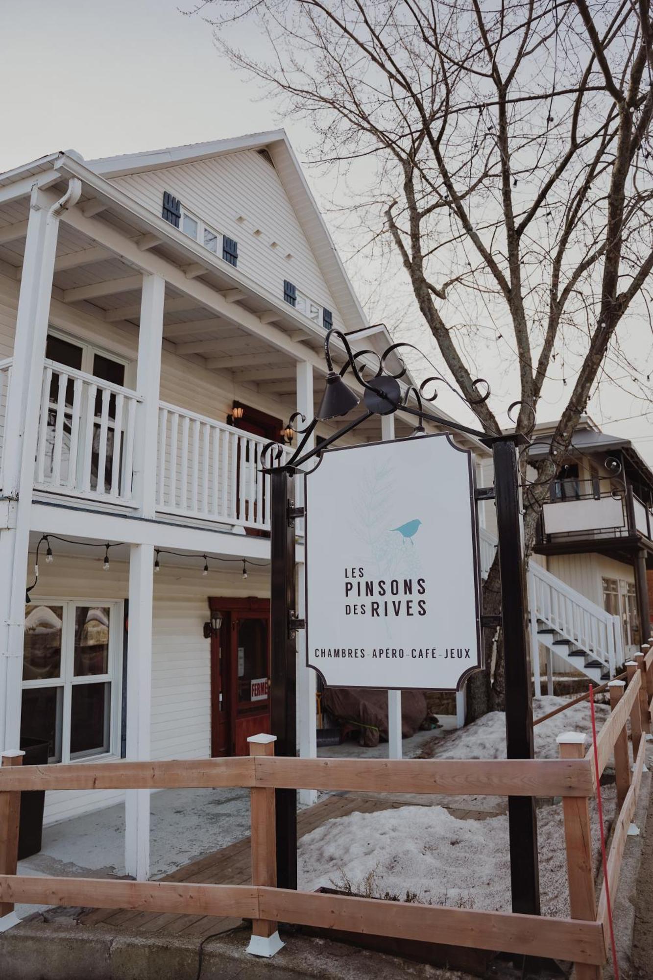 Les Pinsons Des Rives Bed & Breakfast La Malbaie Eksteriør bilde