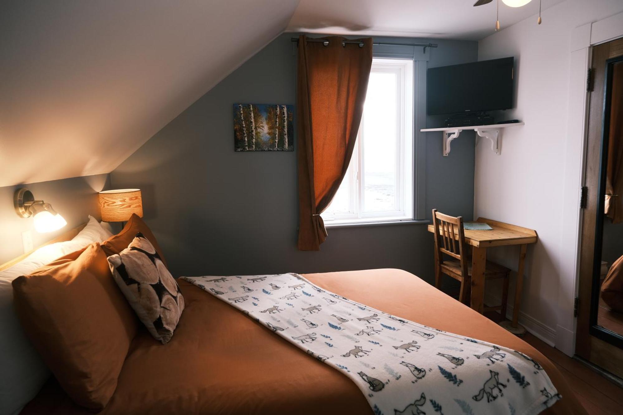 Les Pinsons Des Rives Bed & Breakfast La Malbaie Rom bilde