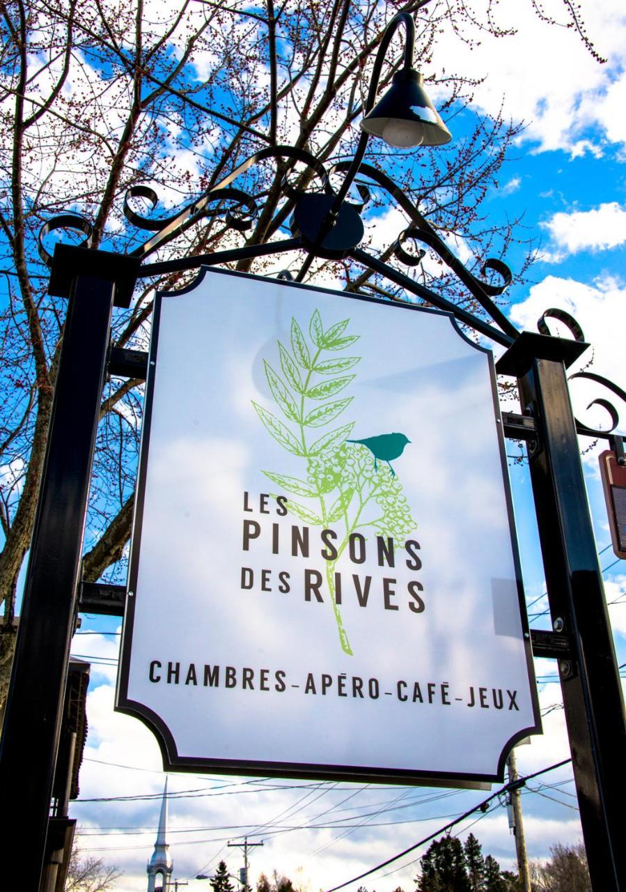 Les Pinsons Des Rives Bed & Breakfast La Malbaie Eksteriør bilde